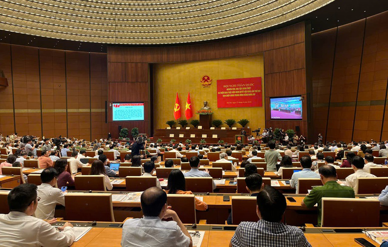 Hội nghị toàn quốc nghiên cứu, học tập, quán triệt và triển khai thực hiện Nghị quyết Hội nghị lần thứ hai Ban Chấp hành Trung ương Đảng khóa XIV