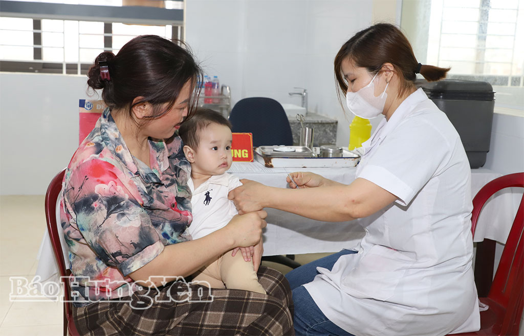 Phát triển và nâng cao chất lượng hệ thống y tế