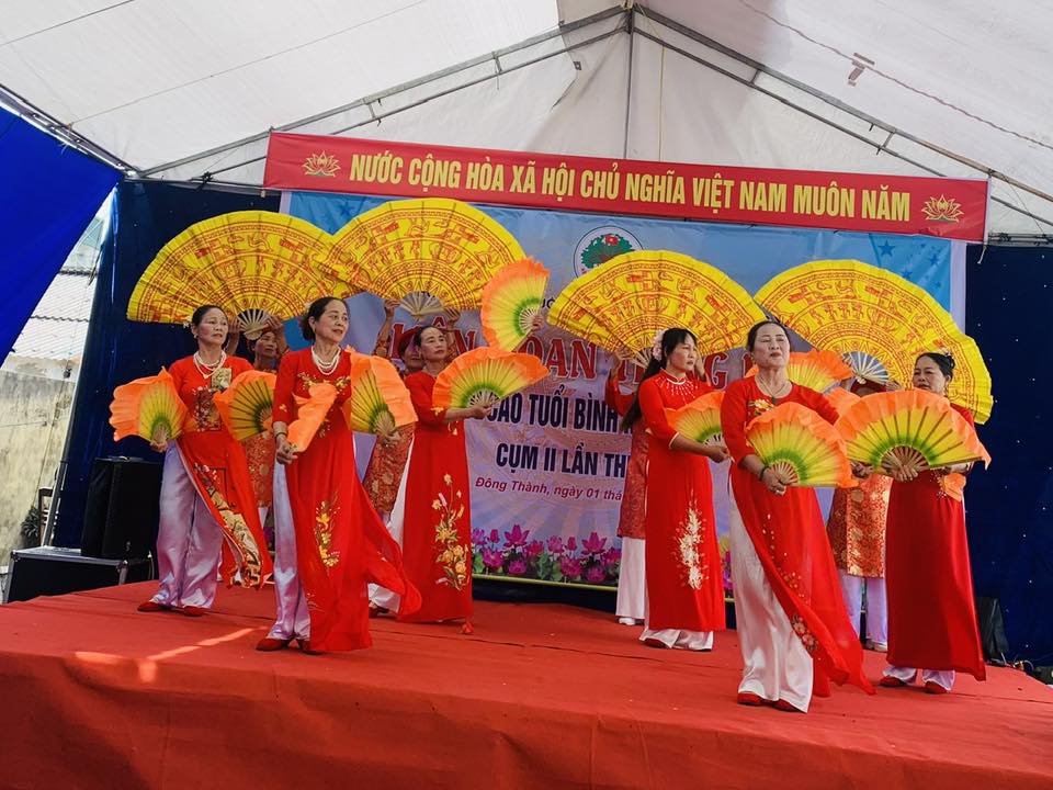 Liên hoan tiếng hát dân ca người cao tuổi cụm 2 xã Kiến Xương