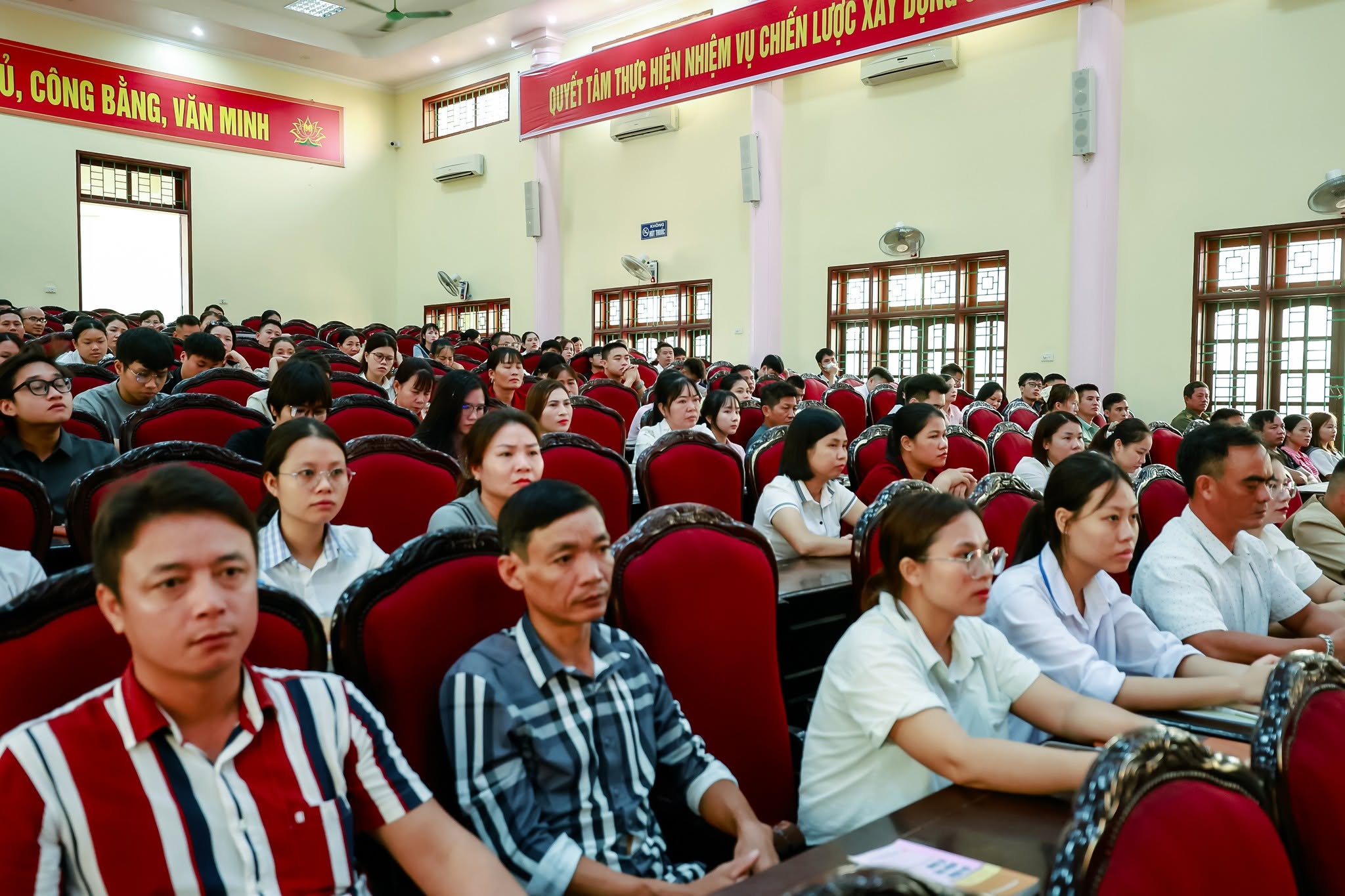 Khai giảng lớp bồi dưỡng nhận thức về Đảng khoá III năm 2026