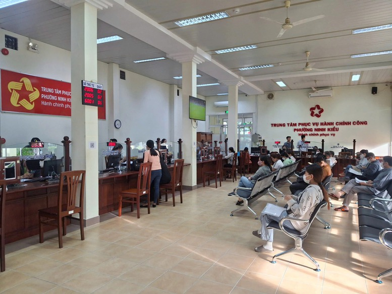 Bảo đảm cắt giảm, đơn giản hóa TTHC, điều kiện kinh doanh, thực hiện TTHC thông suốt, hiệu quả trong triển khai chính quyền địa phương 02 cấp