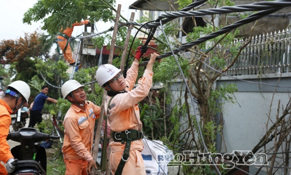 Khẩn trương khắc phục hậu quả sau bão số 10 và mưa lớn