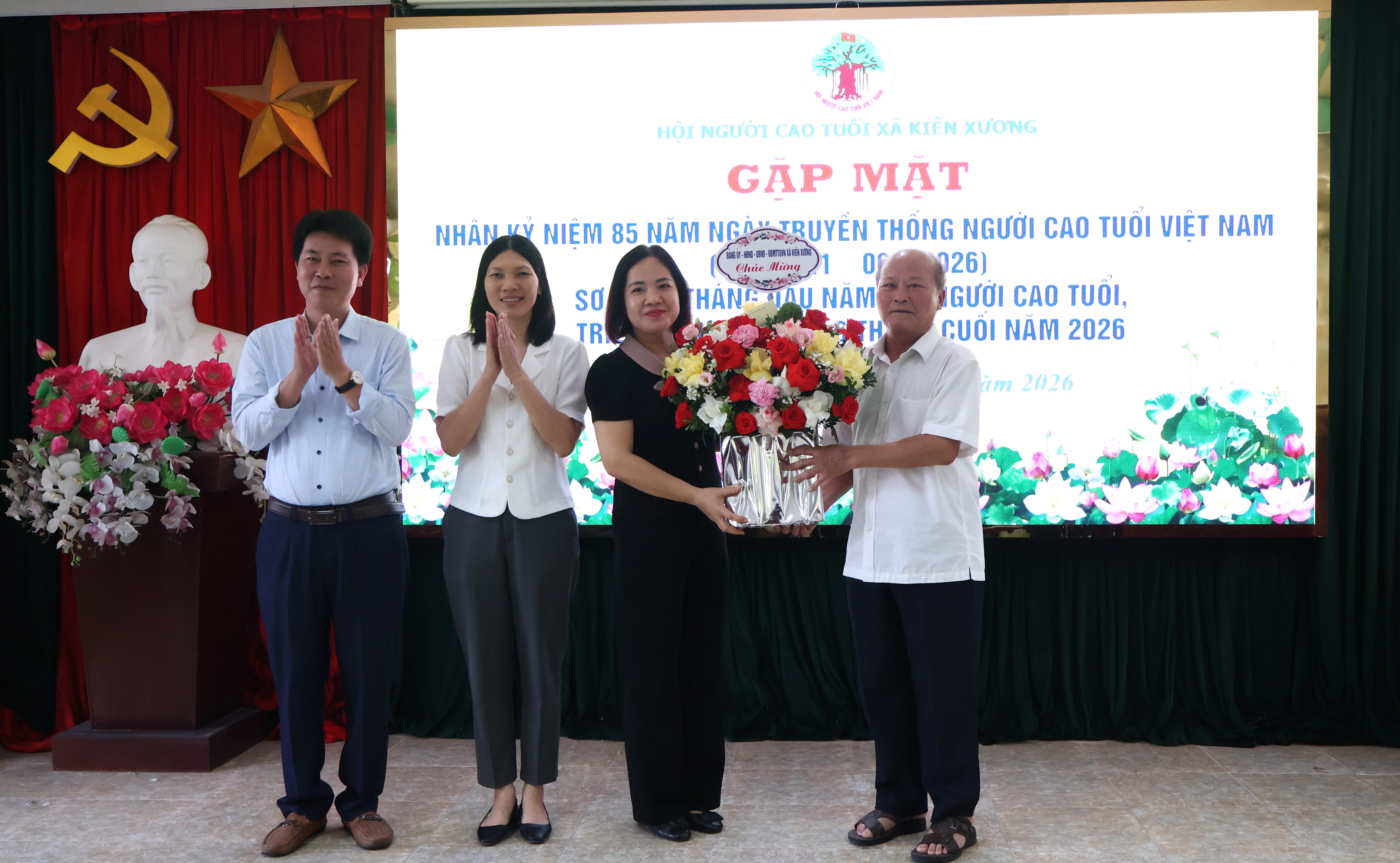 Hội Người cao tuổi xã Kiến Xương gặp mặt kỷ niệm 85 năm ngày truyền thống Người cao tuổi Việt Nam, sơ kết công tác hội 6 tháng đầu năm 2026