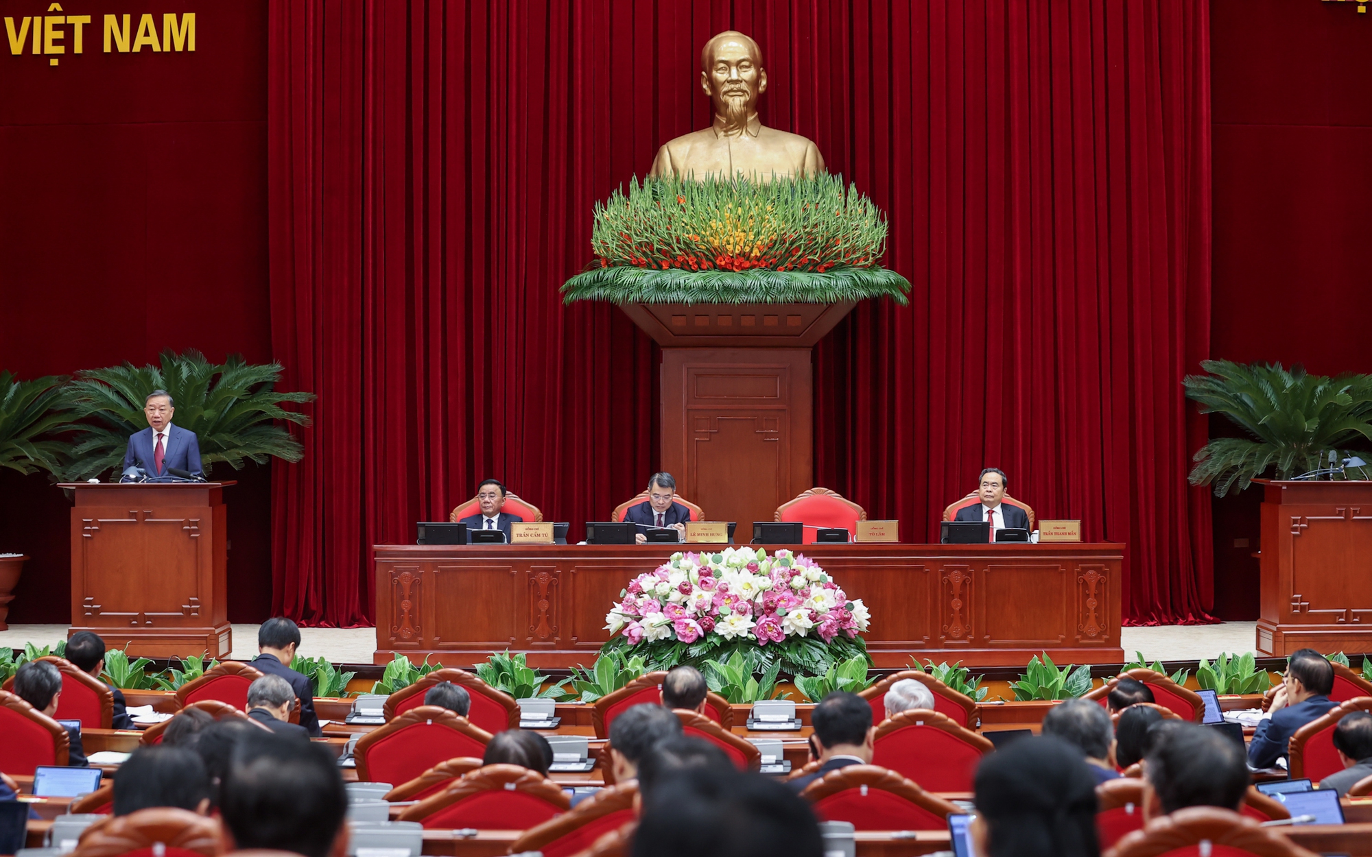 Khai mạc Hội nghị lần thứ ba Ban Chấp hành Trung ương Đảng khóa XIV