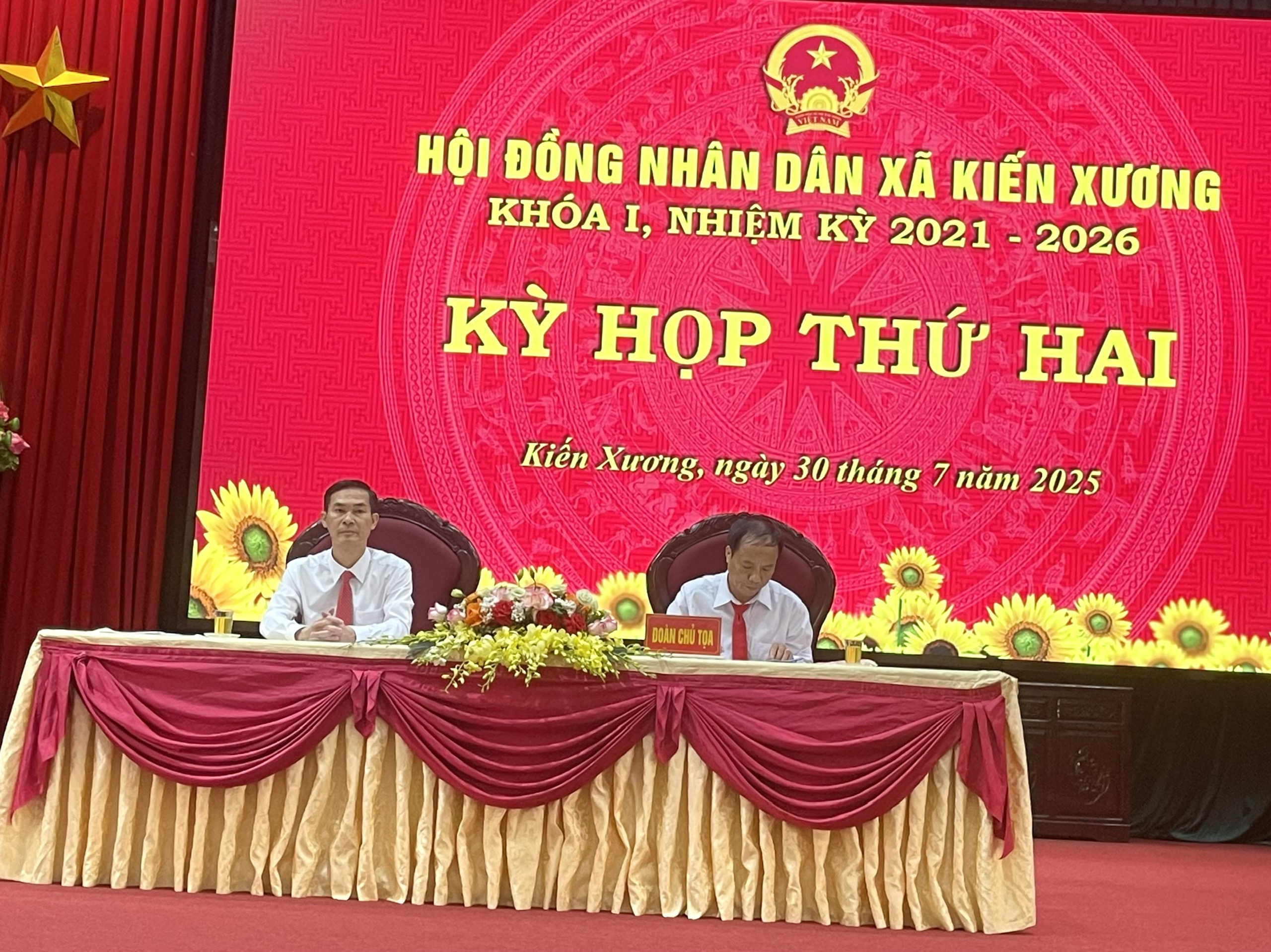 Kỳ họp thứ hai, HĐND xã Kiến Xương khoá I, nhiệm kỳ 2021-2026