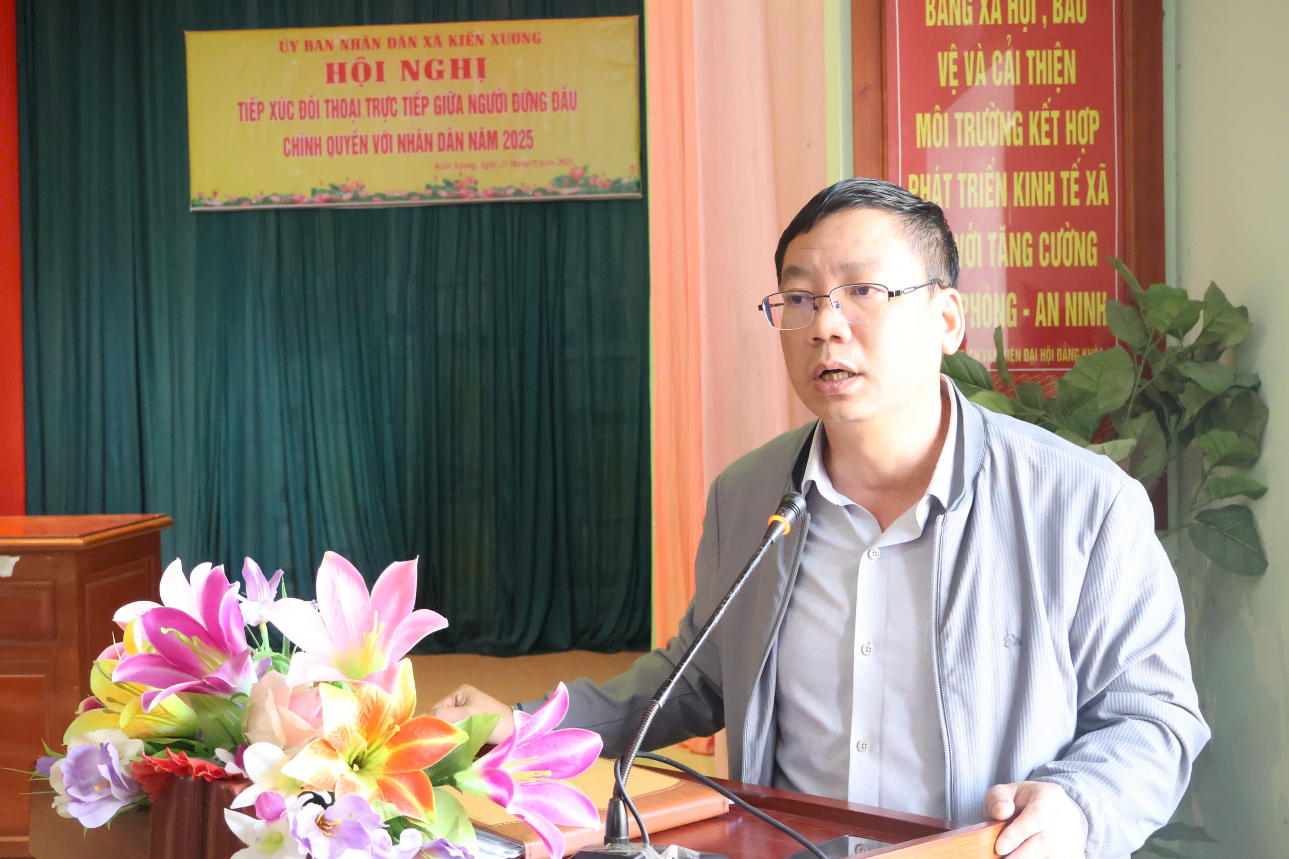 Hội nghị tiếp xúc đối thoại trực tiếp giữa người đứng đầu chính quyền với nhân dân năm 2025