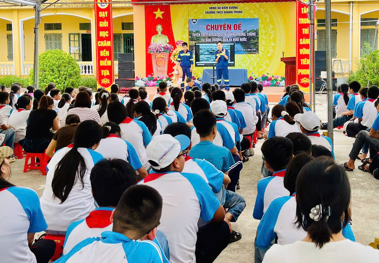 Giáo dục kỹ năng phòng, chống tai nạn thương tích và đuối nước cho học sinh