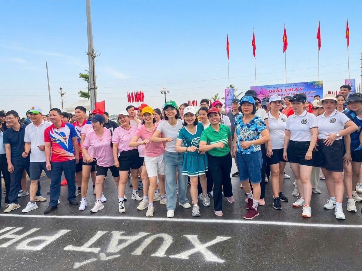 Xã Kiến Xương tham gia Lễ mít tinh và giải chạy hưởng ứng “Tháng hành động phòng, chống ma túy năm 2026”