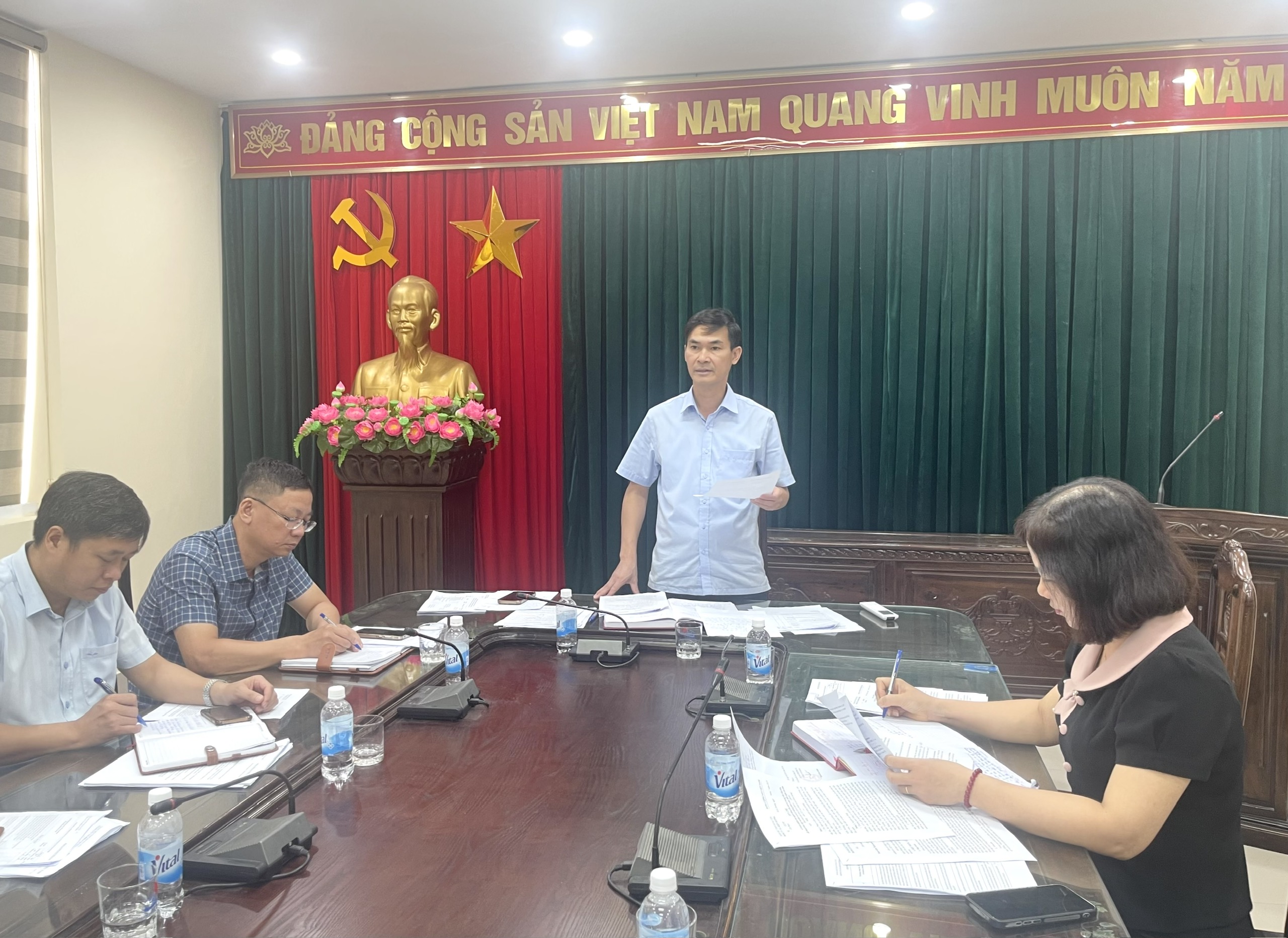 Hội nghị Ban chấp hành Đảng bộ xã Kiến Xương